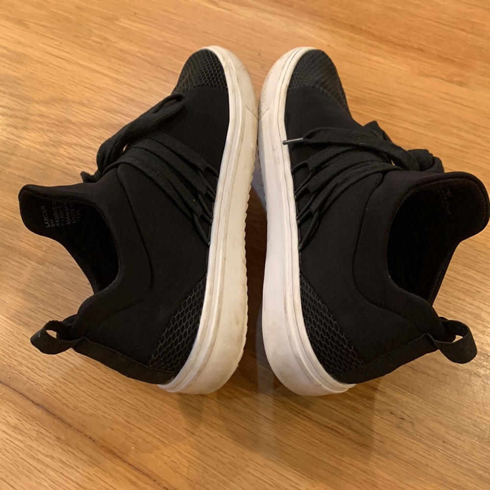 Steve Madden Size 9 Lancer Black Sneakers ~Black & White ~Runners Sneakers shoes - Picture 13 of 16